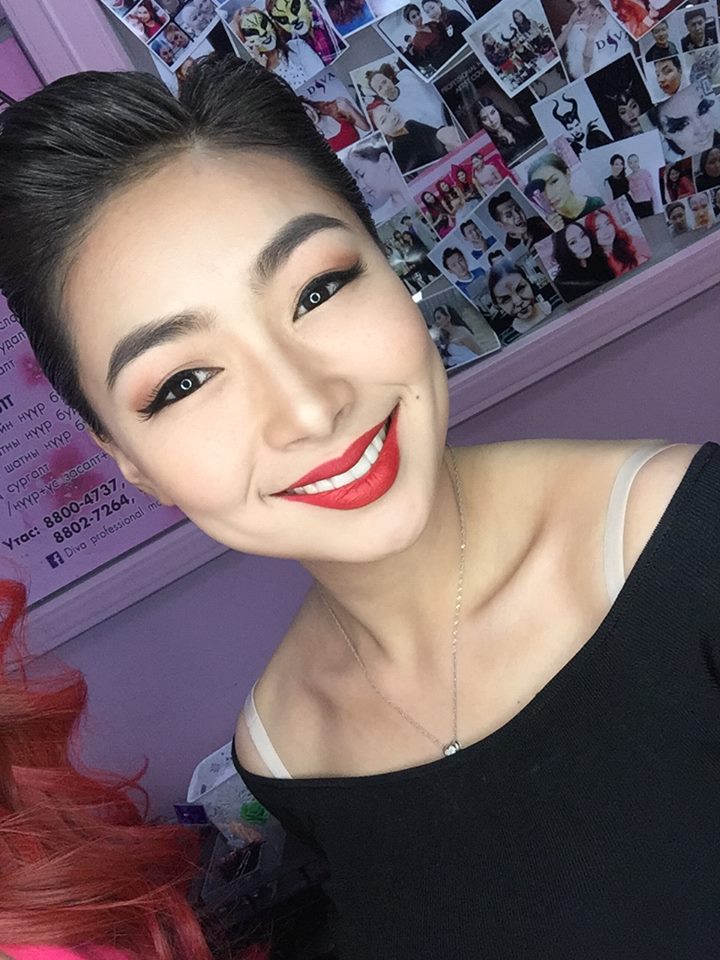 Жүжигчин А.Ганчимэг “Намайг жирэмсэн байхад салж, тэр хүнийг охин минь ганц ч удаа хараагүй”